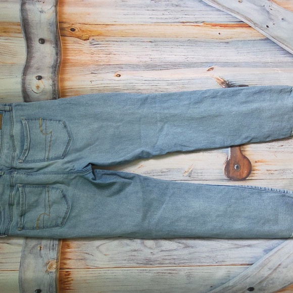 American Eagle Outfitters Light Blue Straight Leg Jeans Size 12S - Picture 2 of 15